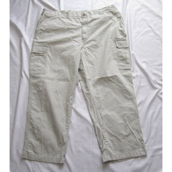 Women LL Bean Cotton Cargo 100% Cotton Khaki Pants Sz 46W x 28 in (WP260) - Picture 1 of 7